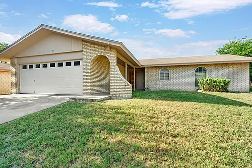 97 Michelle Dr Photo 1