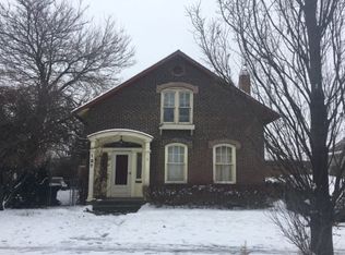 127 W Locust St, Newark, OH 43055