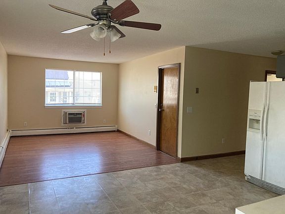 2nd image of 186-188 Clarence St #2