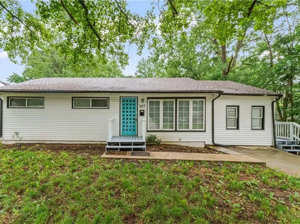 307 W South Ave, Belton, MO 64012