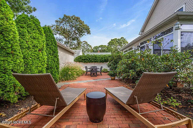 8 Glenwood Pl — Photo 48