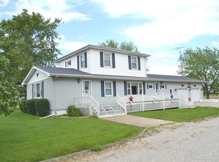 12090 Enterprise Rd, Clinton, IL 61727