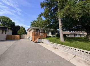 1323 Redbank Cres, Oakville, ON L6H1Y4