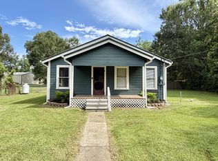 297 Thelma Ln, Moss Bluff, LA 70611