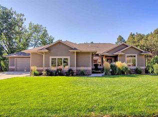 3217 Nicklaus Dr, Rapid City, SD 57702