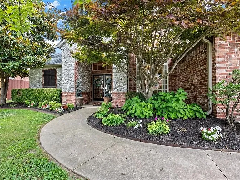 3514 Pasofino Loop — Photo 12