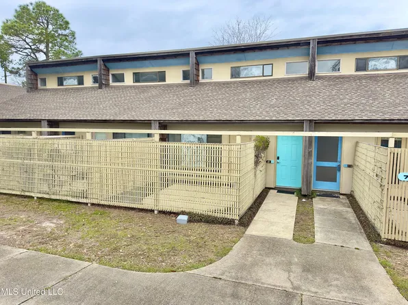 828 Oakleigh Ave APT 7, Gulfport, MS 39507
