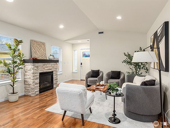 4th image of 444 S Rich Court