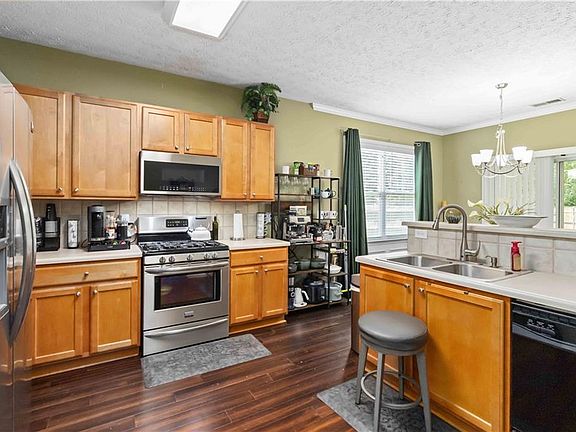 3rd image of 7342 Taloga Ln
