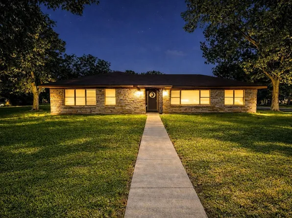 409 Koehl St, Wharton, TX 77488