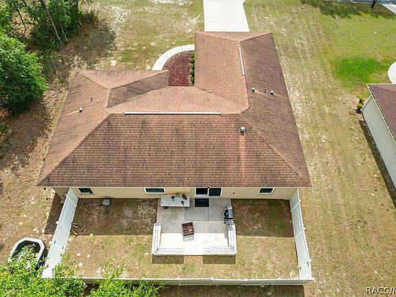 3rd image of 8427 N Tiny Lily Dr
