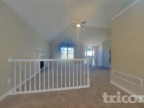 3rd image of 4784 Julian Way
