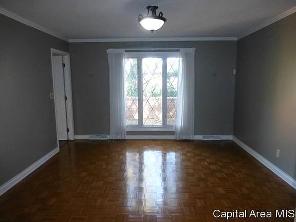 5th image of 701 Trenton Dr
