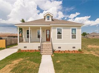 5091 Wright Rd, New Orleans, LA 70128