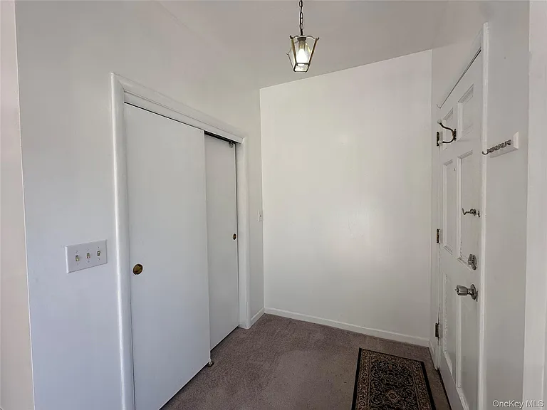 165 Ulster Ave #8 — Photo 16