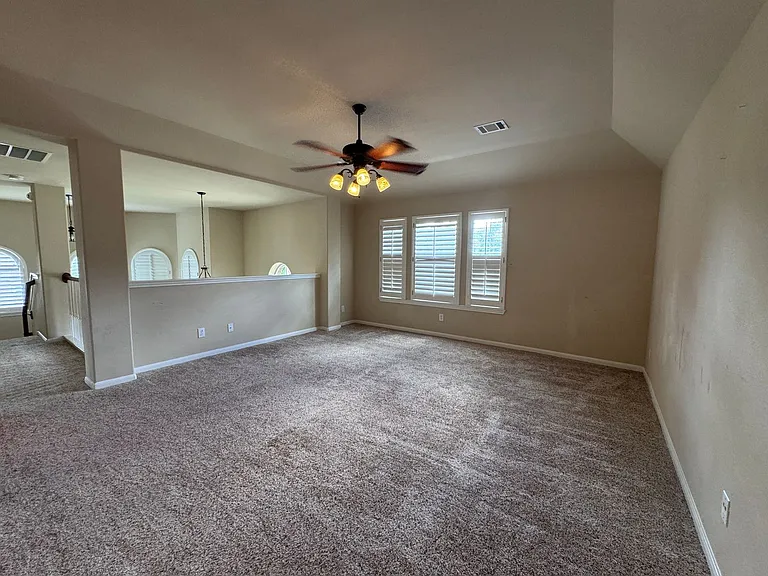 8707 Roswell Rdg — Photo 15