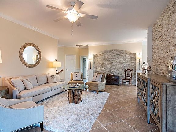 4th image of 9496 Casoria Ct #45201