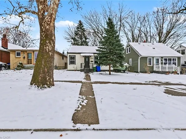 1226 Wigle Ave, Windsor, ON N9C 3N1