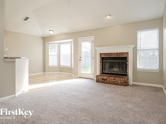 3rd image of 3383 Shauna Oaks Dr