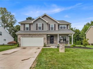 1074 Wayne Trl, Vermilion, OH 44089