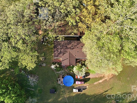 5th image of 7922 Silver Maple Ln