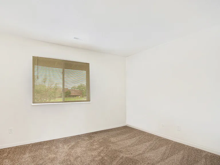 Windridge Apartments — Photo 34