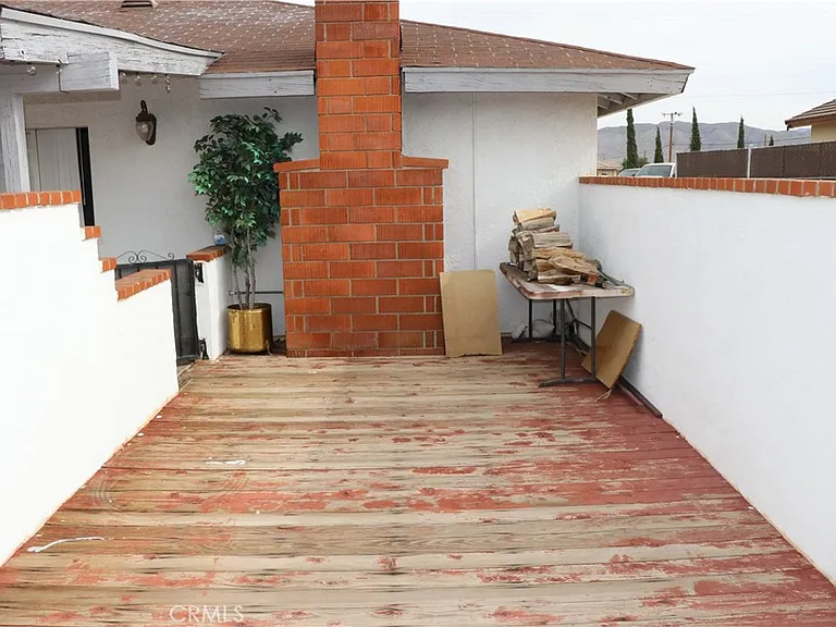 7864 Newhall Ave — Photo 11