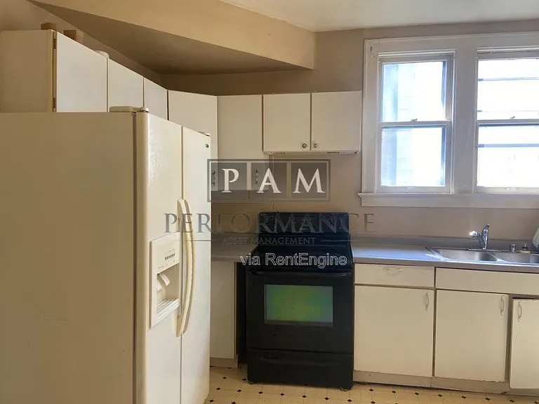 1209 Madison Ave — Photo 6