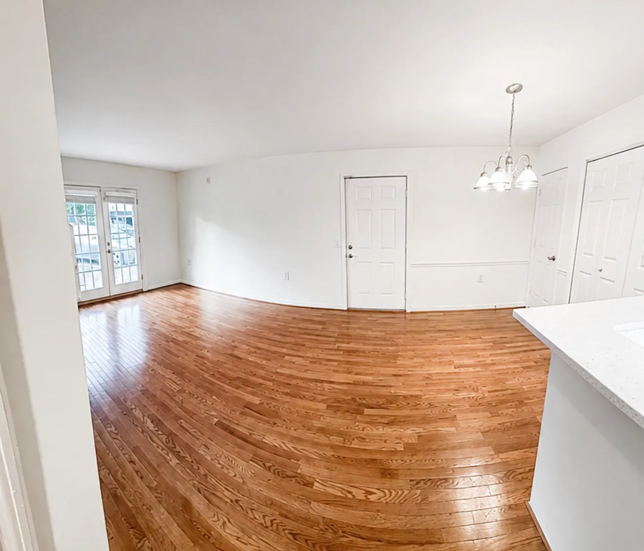 1 bed, 725 sqft, $1,550 — Photo 4