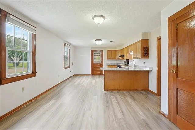 1001 Farrington Dr — Photo 6