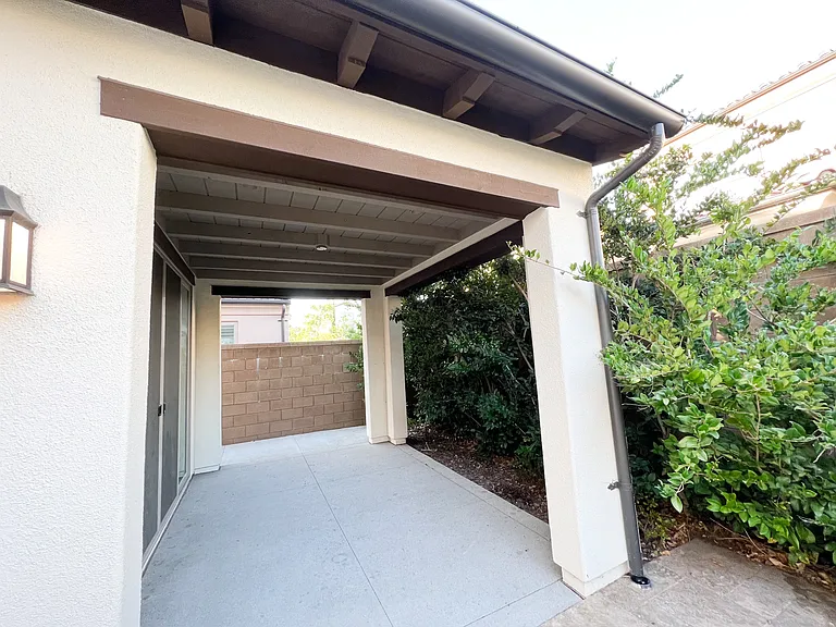 58 Quill — Photo 10