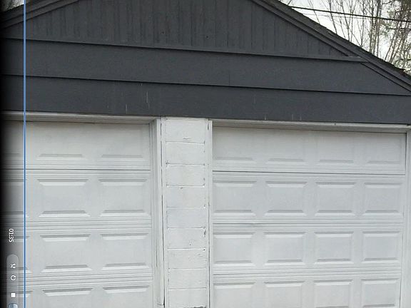 3rd image of 2760 W Irvington Pl