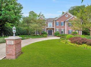 932 Pine Tree Ln, Winnetka, IL 60093