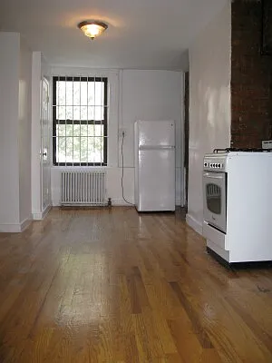 Rented by Tower Brokerage | media 38