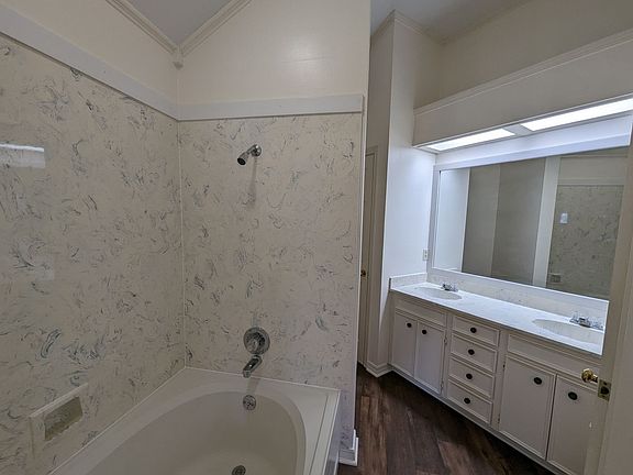 5th image of 3335 Danbury Ct
