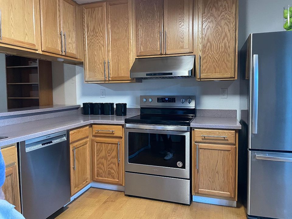 1st image of 3095 Marina Dr APT 35