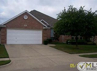 2820 Gray Rock Dr, Fort Worth, TX 76131