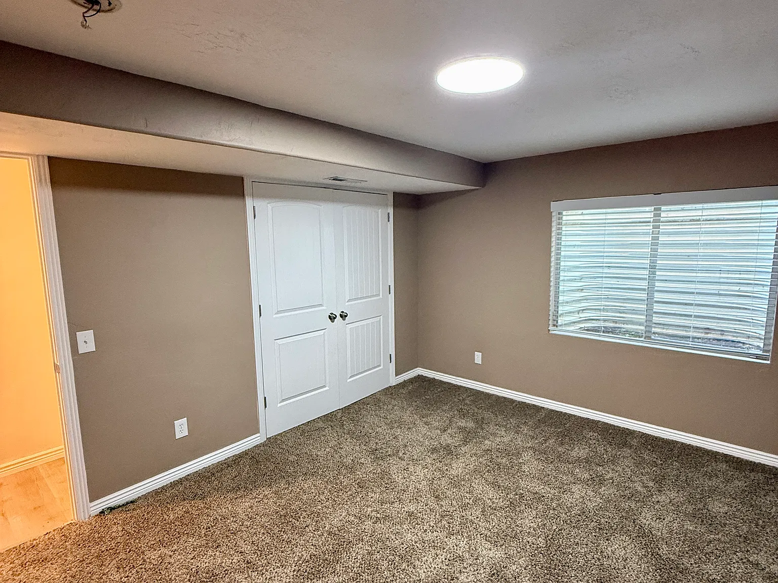 2 bed, 740 sqft, $1,780 — Photo 2