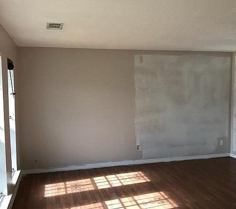 4th image of 144 Noel St