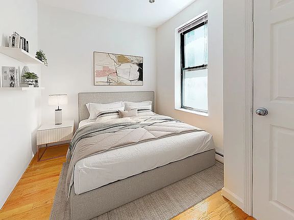 2nd image of 964 Amsterdam Ave #3E