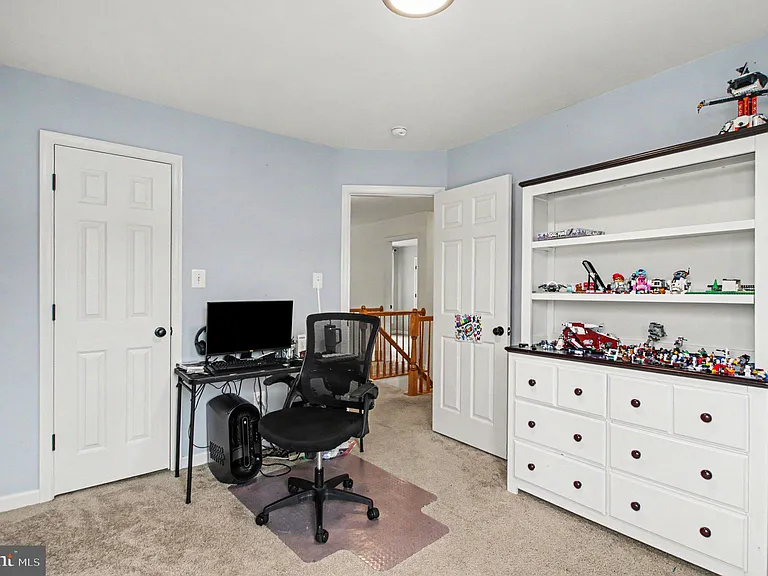 15812 Ibsen Pl — Photo 18