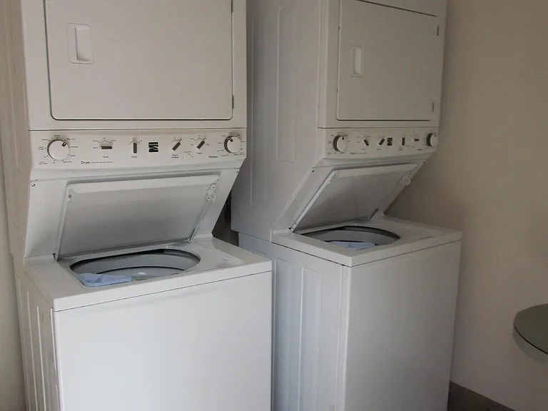 408 Main St #5 — Photo 4