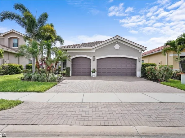 11689 Kati Falls Ln, Fort Myers, FL 33913