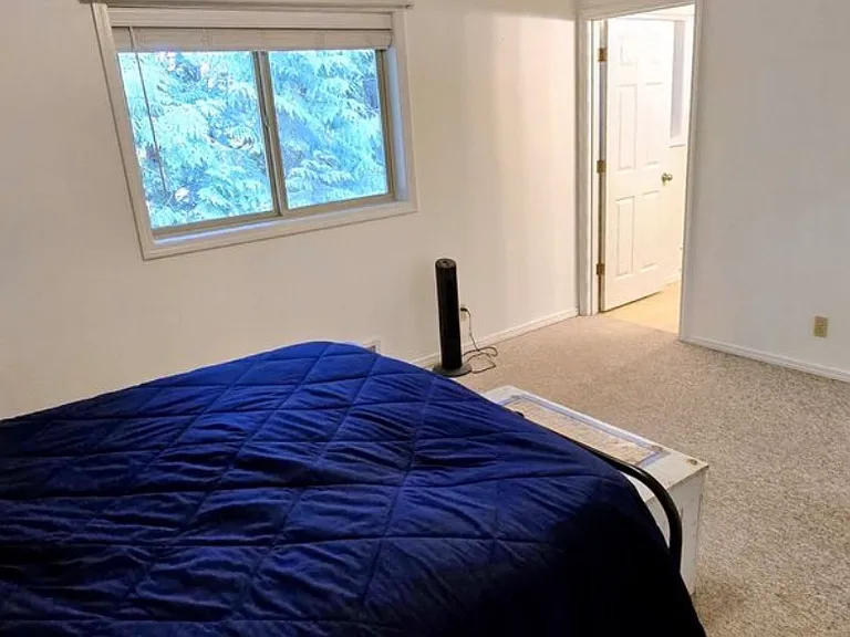 530 NW Carolyn Ln — Photo 15