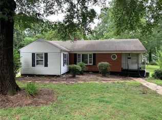 330 Maple St, Eden, NC 27288