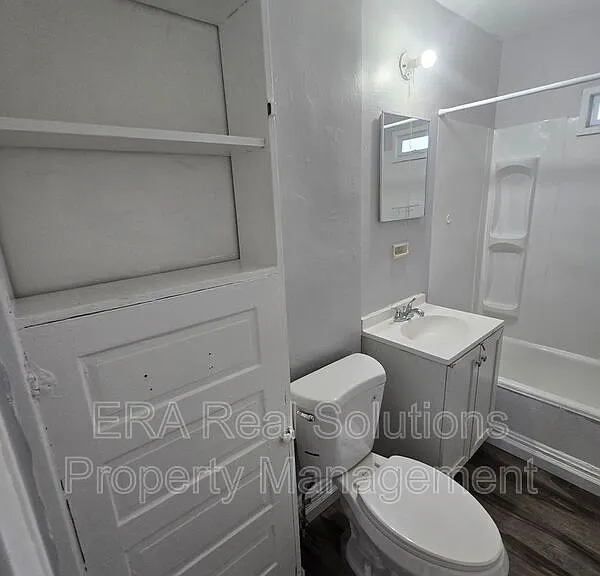 1577 E Cordell Ave — Photo 10