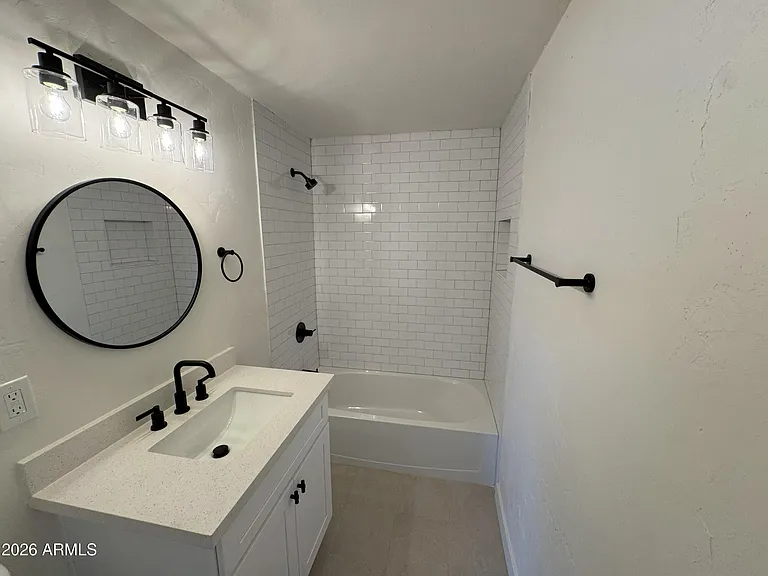 546 S Hobson #A — Photo 21