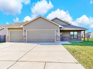2342 S Chateau St, Wichita, KS 67207