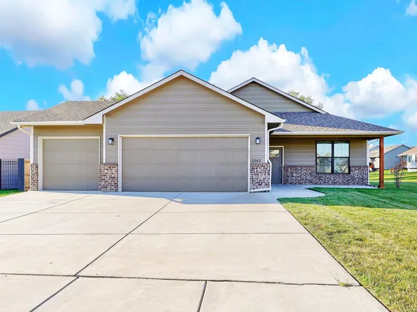 2342 S Chateau St, Wichita, KS 67207