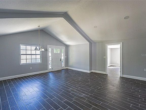 5th image of 8710 N Edison Ave